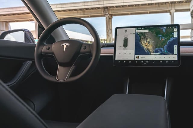 tien-nghi-xe-tesla-model-y