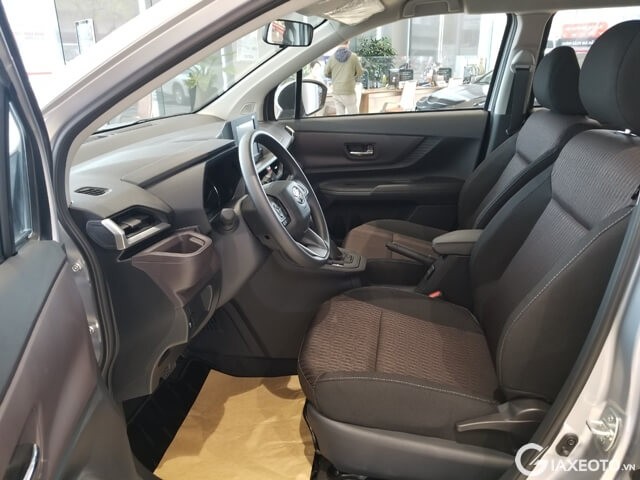 khoang-lai-xe-toyota-avanza-2022