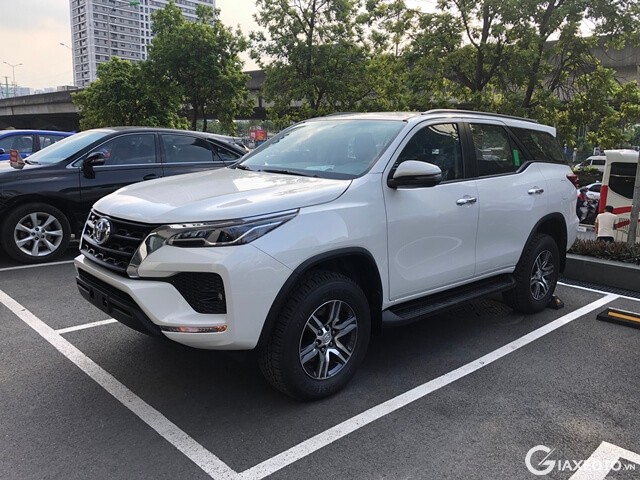 Cwin333 hiện đang mở toyota fortuner