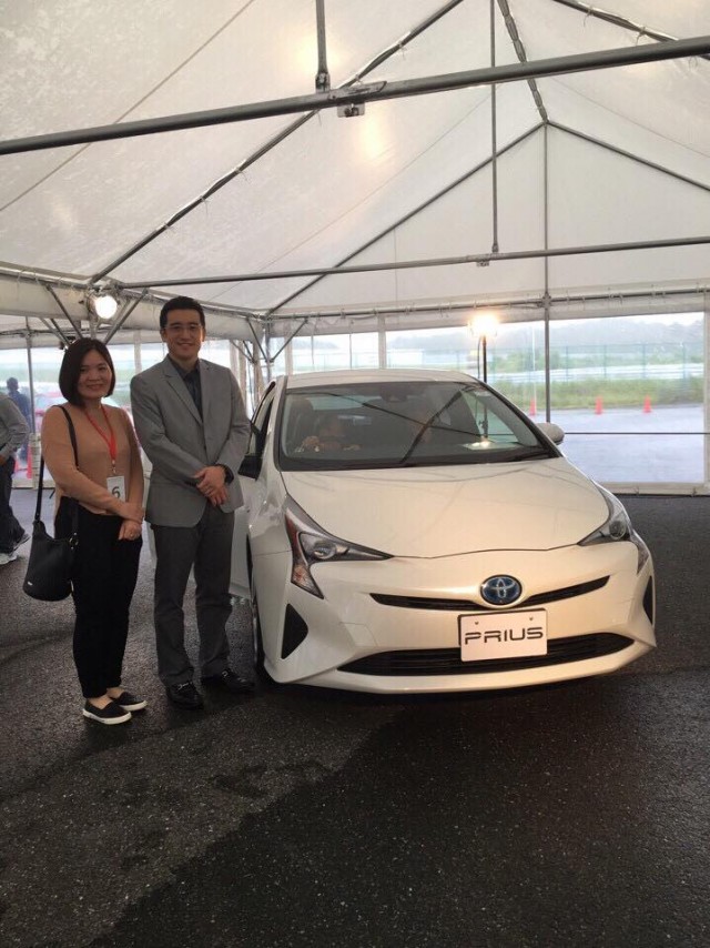 toyota-prius-the-he-moi-mau-trang