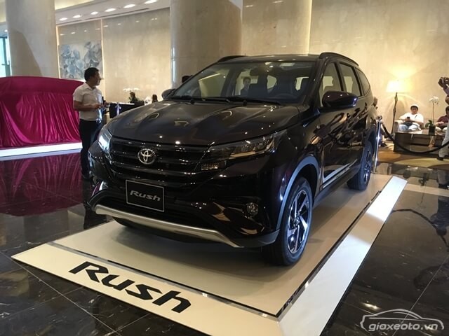 toyota-rush-ra-mat-tai-viet-nam
