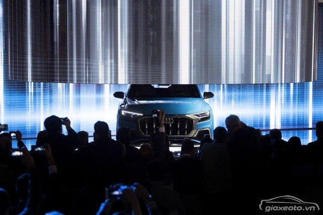 trien-lam-detroit-2017-audi-q8
