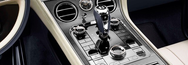 trung-tam-dieu-khien-Bentley-Continental-GT