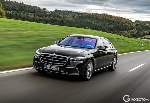 van-hanh-xe-Mercedes-Benz-S500