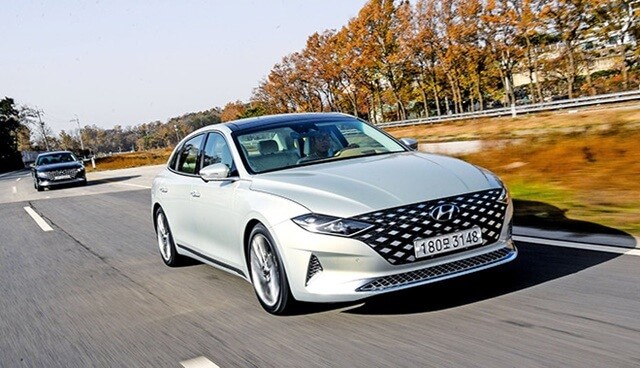 van-hanh-xe-hyundai-grandeur-azera