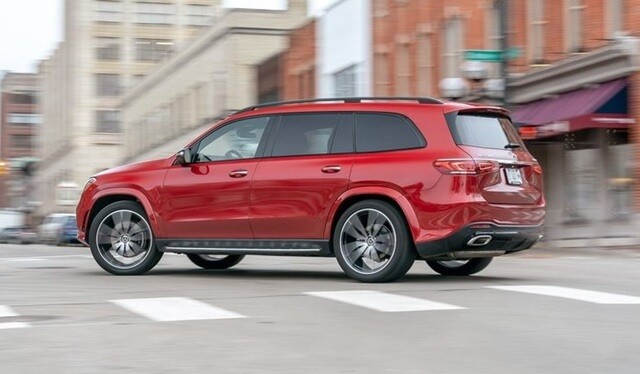 van-hanh-xe-mercedes-benz-gls-580-4matic