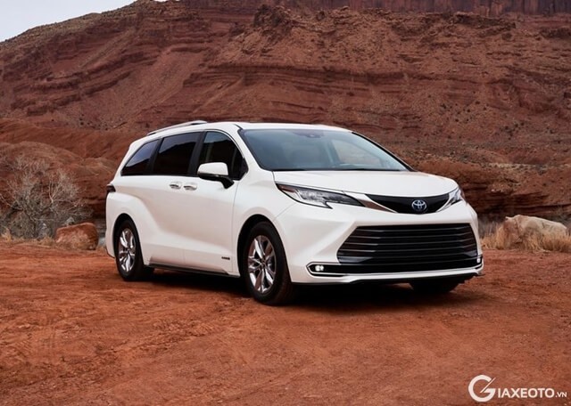 van-hanh-xe-toyota-sienna