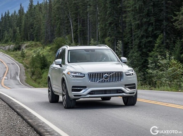 van-hanh-xe-volvo-xc90