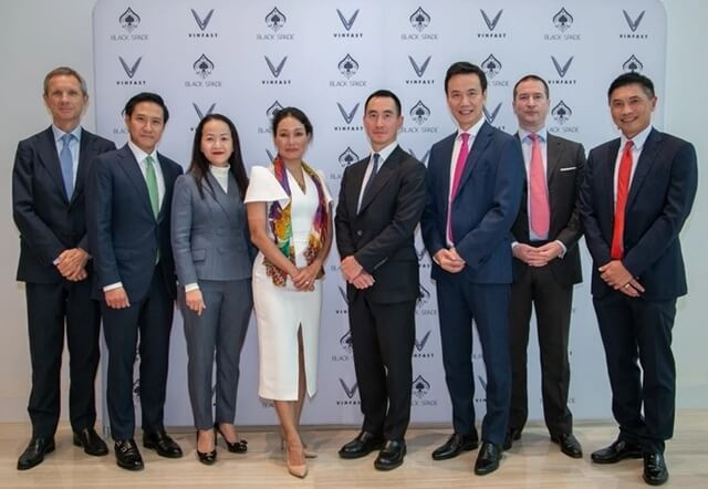 vinfast-hop-nhat-Black-Spade