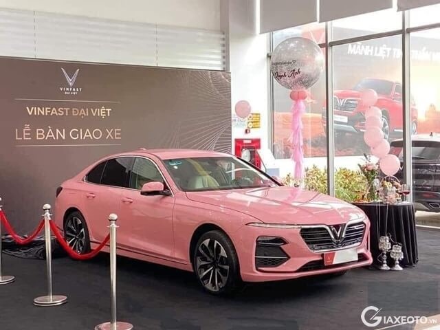 vinfast-lux-a2_0-mau-hong