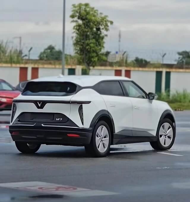 vinfast-vf-7s