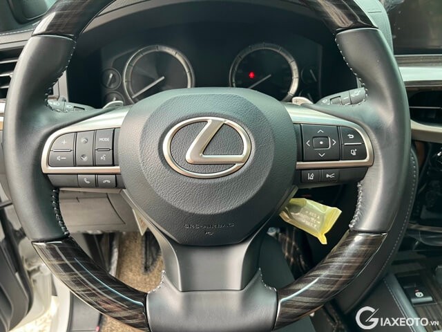 vo-lang-xe-lexus-lx570-super-sport-2020
