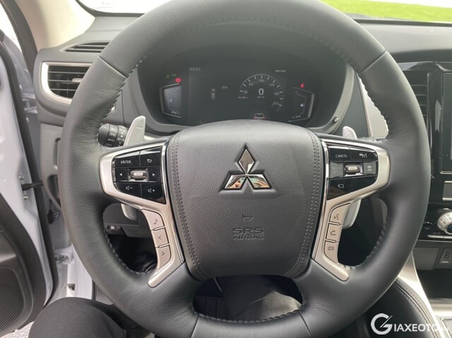 vo-lang-xe-mitsubishi-pajero-sport
