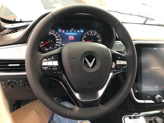 vo-lang-xe-vinfast-lux-sa20