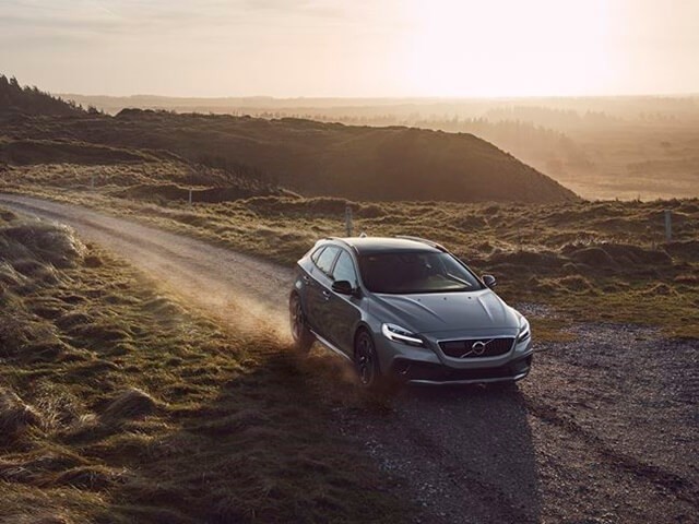 volvo-v40-co-gia-bao-nhieu