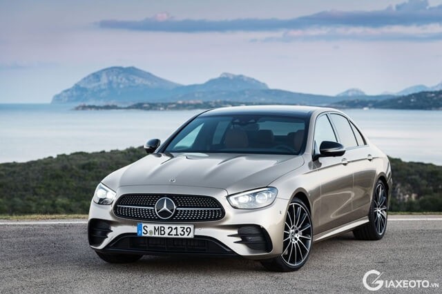 xe-Mercedes-E300-amg
