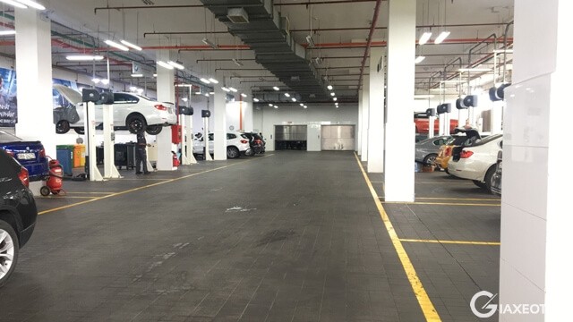 xuong-dich-vu-bmw-le-duan-ha-noi