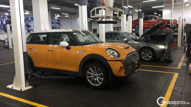 xuong-dich-vu-mini-cooper-ha-noi-le-duan